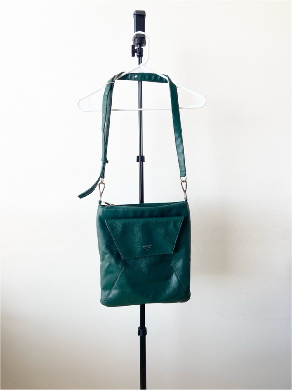 Matt & Nat Green Shoulder Bag